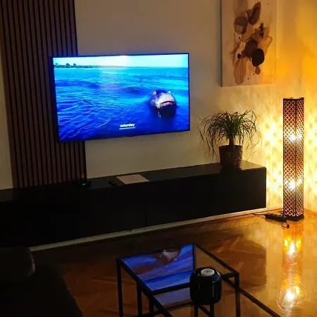 By The Castle Апартаменты *